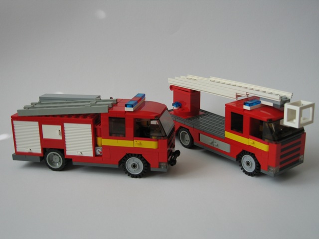1_swedish_fire_engines.jpg