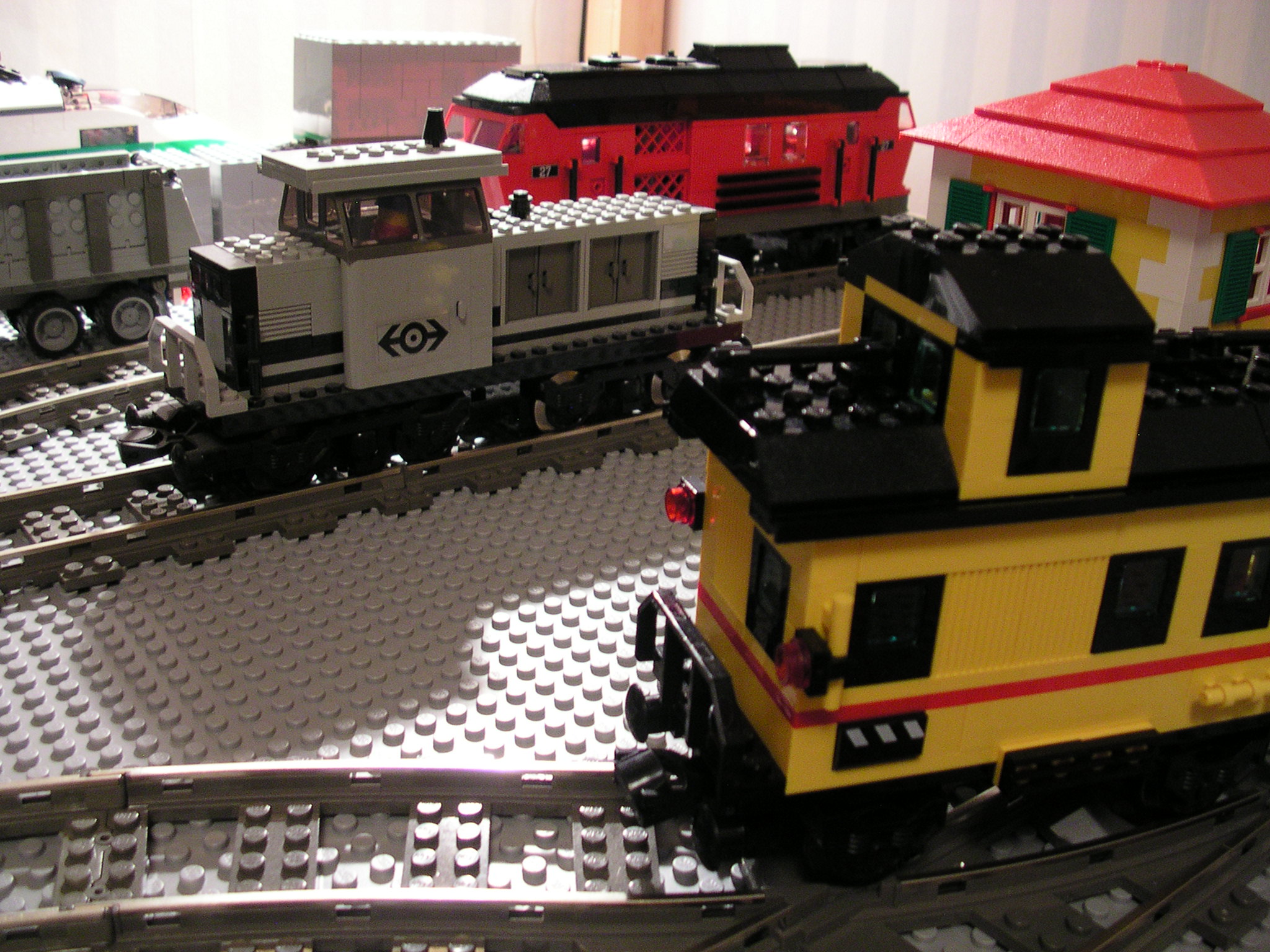 engine_4564_grey_and_german_loc.jpg