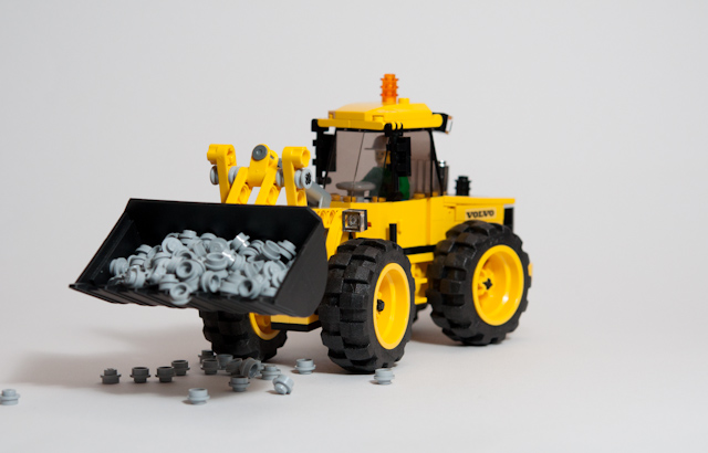 4_volvo_front-end_loader.jpg