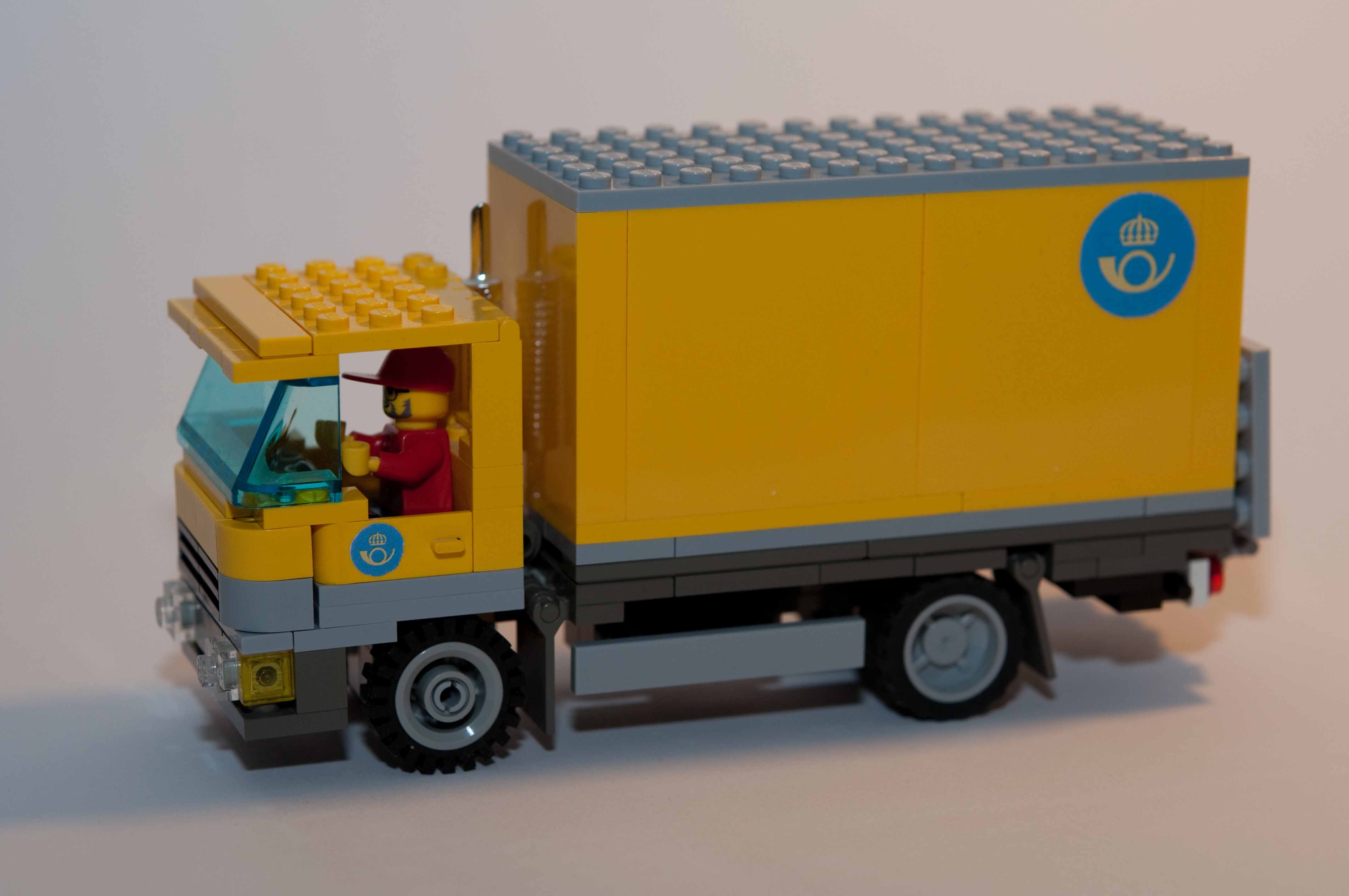 1_post_truck.jpg