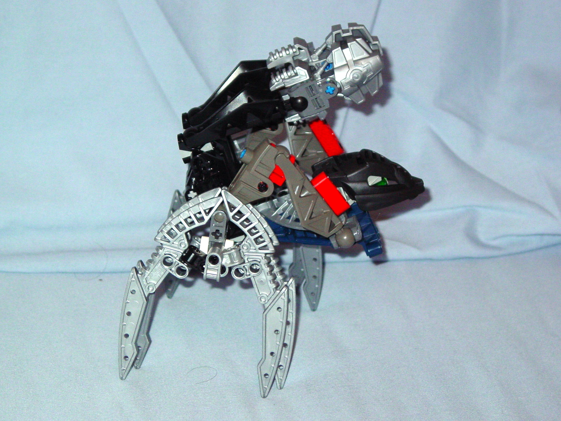 hordika-makuta-scorpion-side.jpg