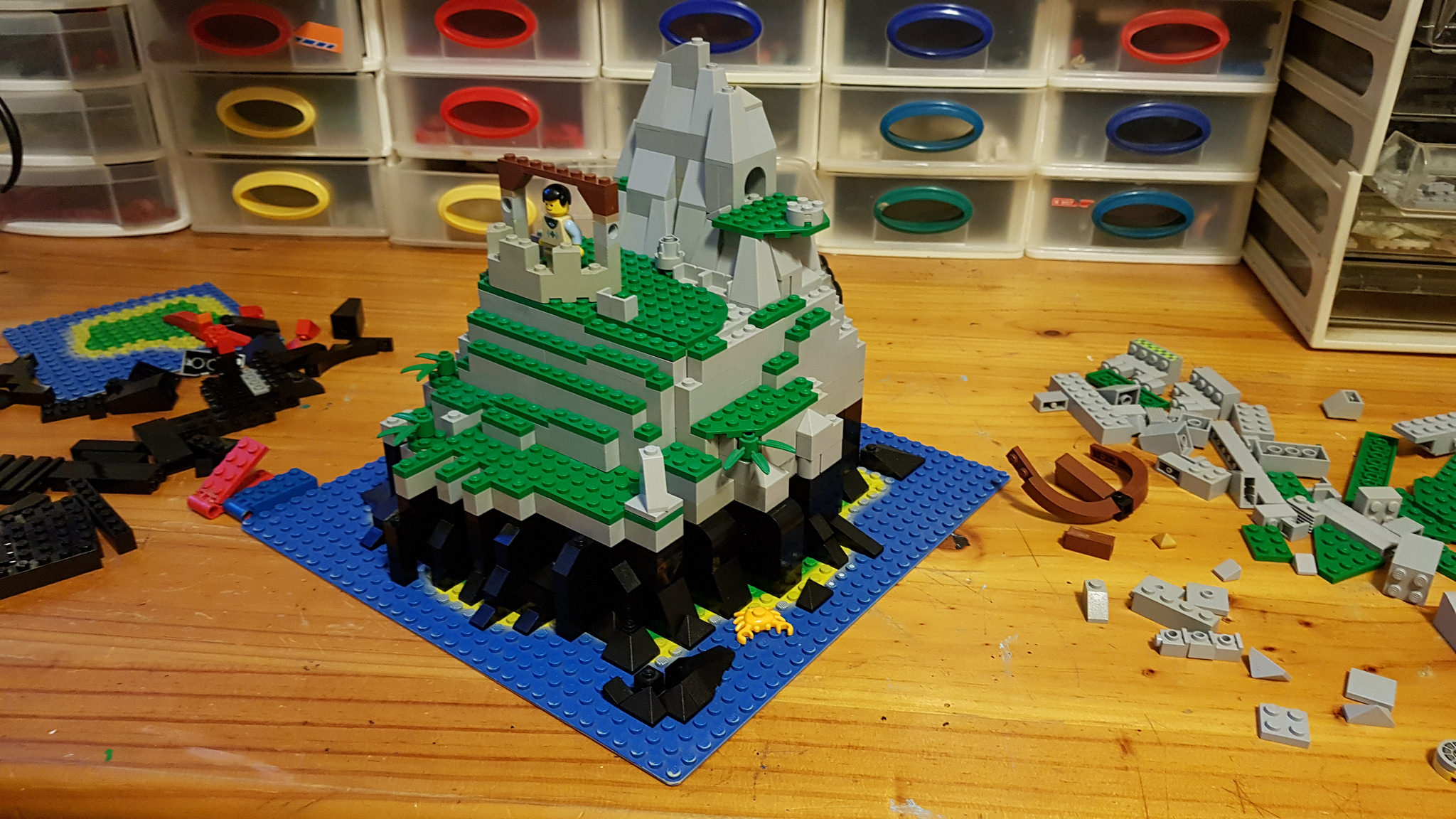 ahch-to_1.jpg
