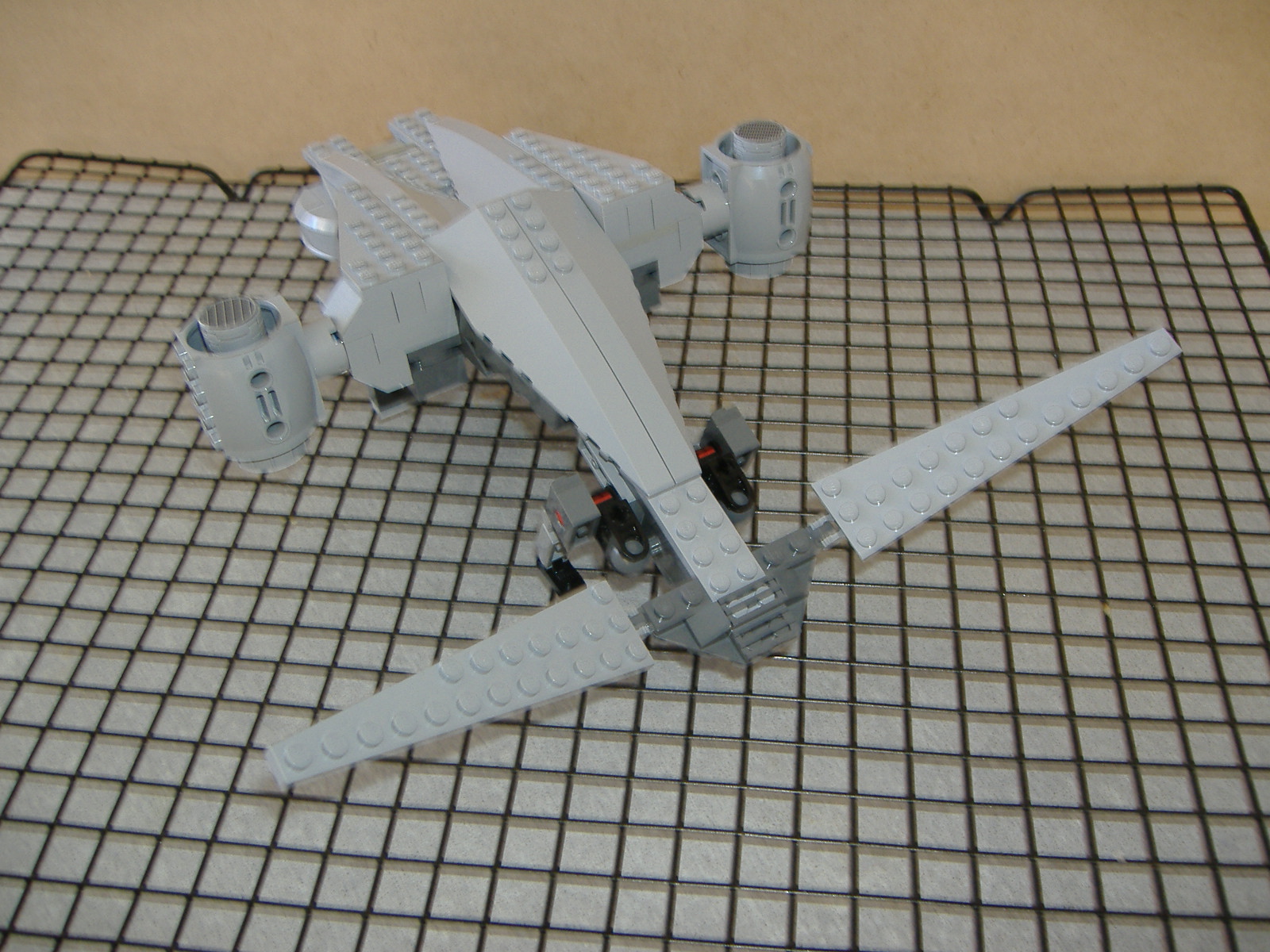 2007_0407lego60057.jpg