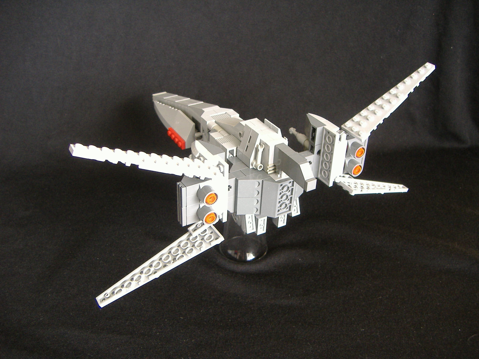2007_0507lego70043.jpg