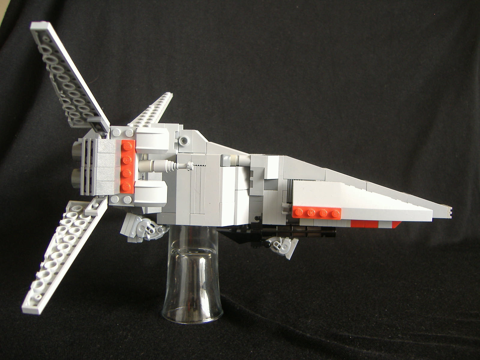 2007_0507lego70047.jpg