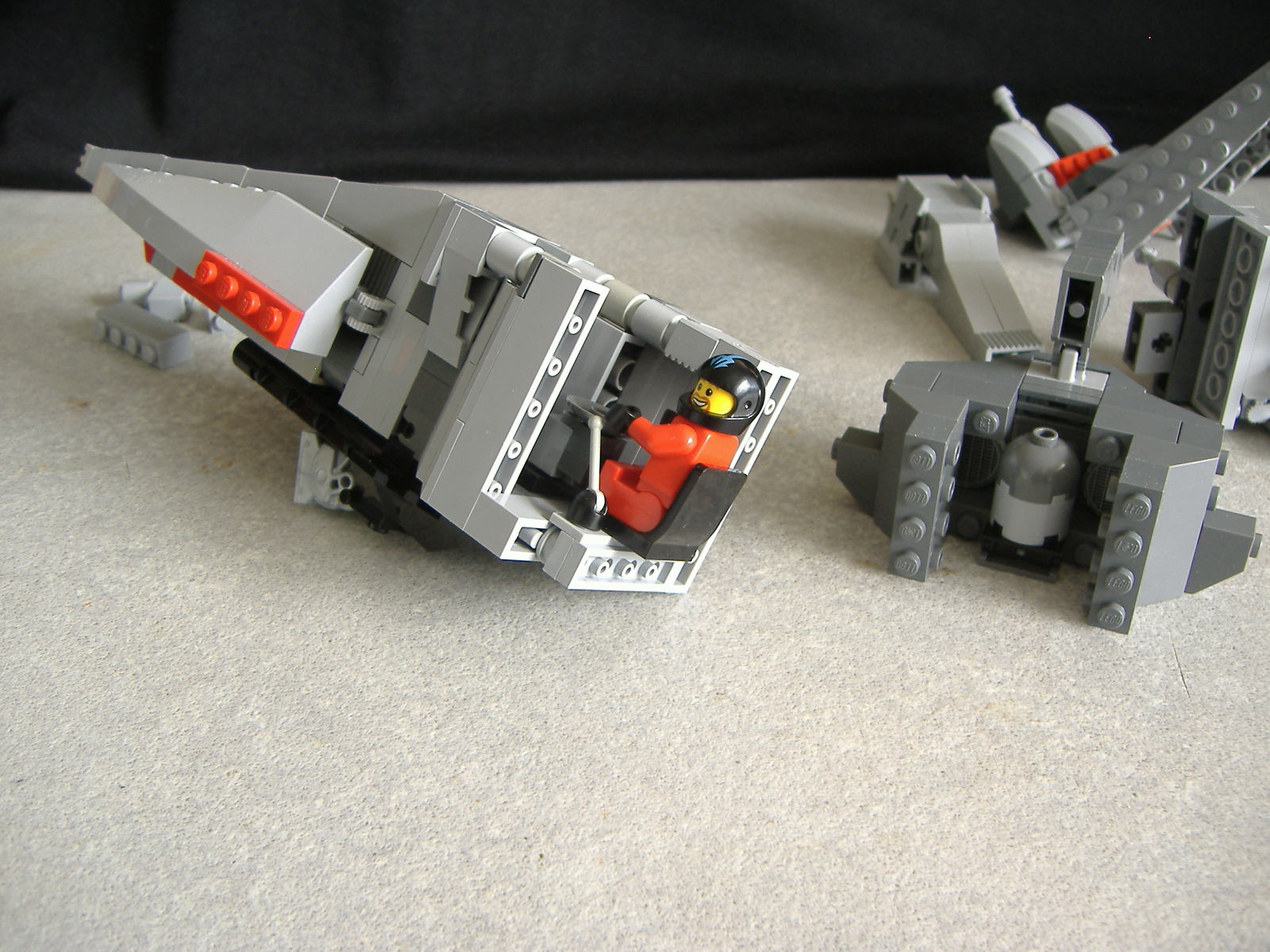 2007_0507lego70065.jpg