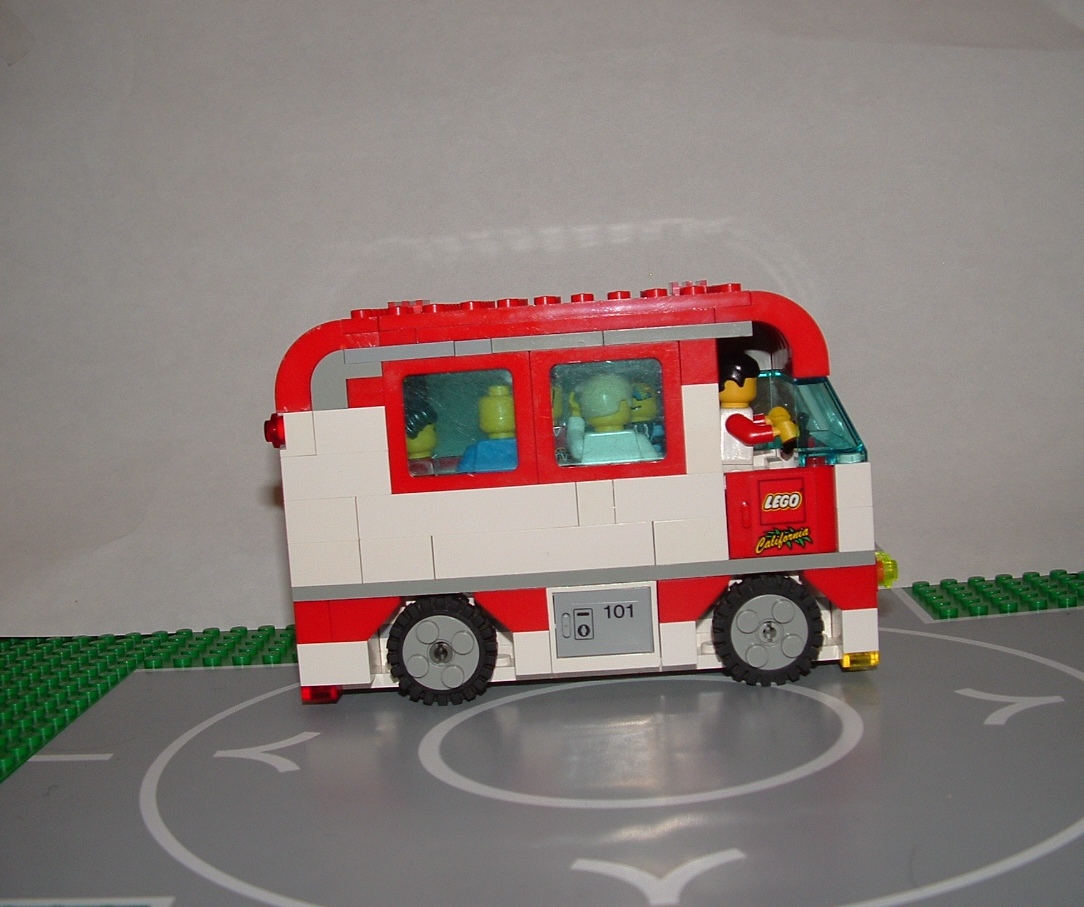 lego_bus_002.jpg