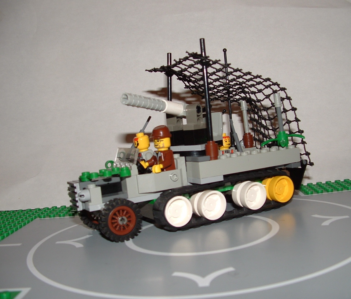lego_halftrack_001.jpg