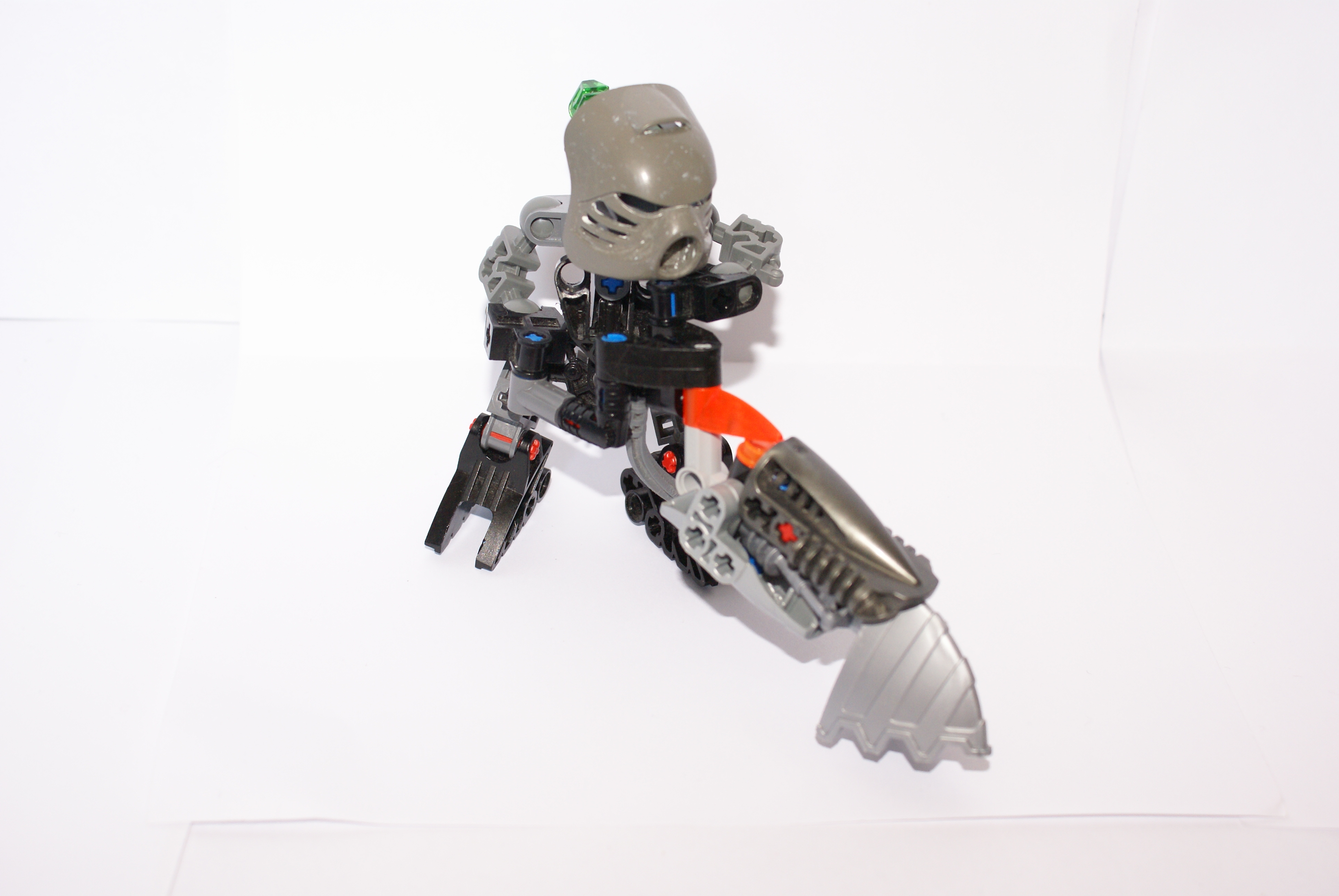 matoran_with_energy_drill.jpg