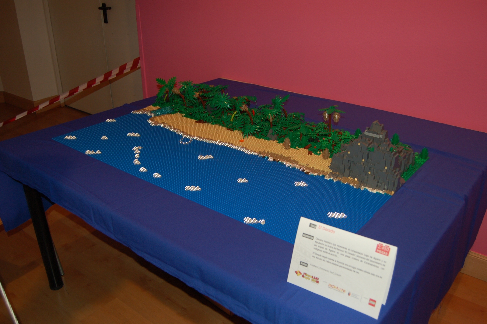 hle2013_150.jpg