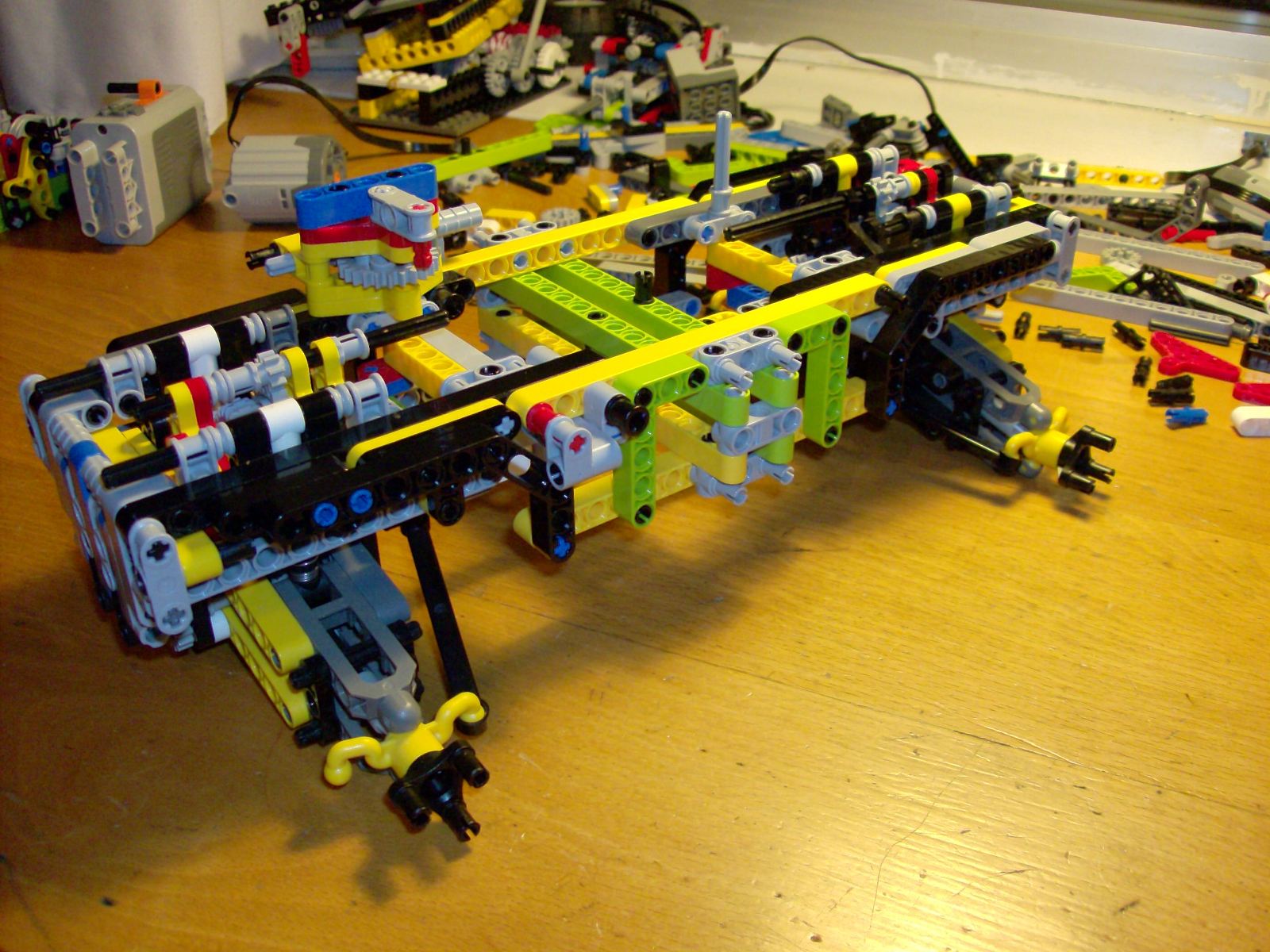 v2.4-2.4-4_2_.jpg
