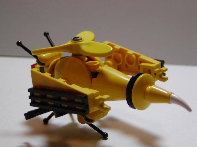 machine_bee_05.jpg