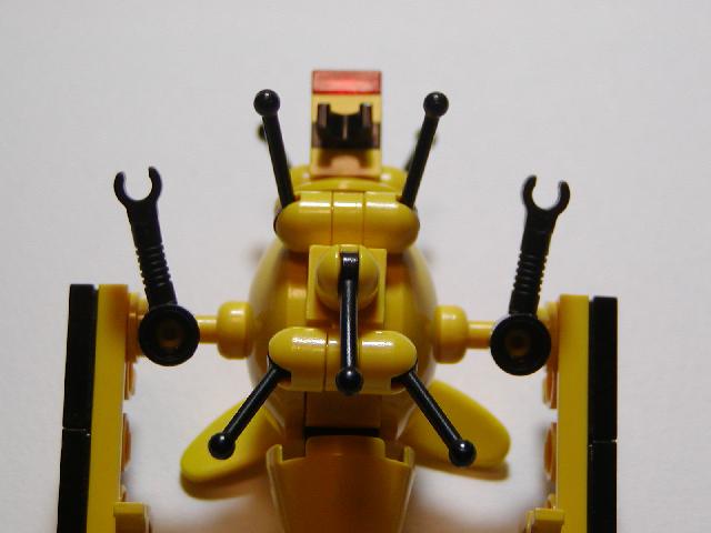 machine_bee_06.jpg