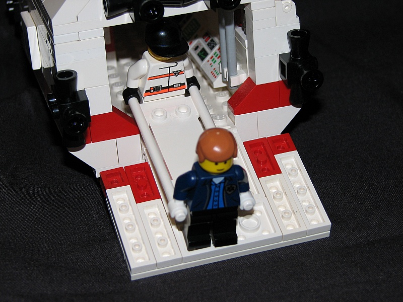 medical_shuttle_011.jpg