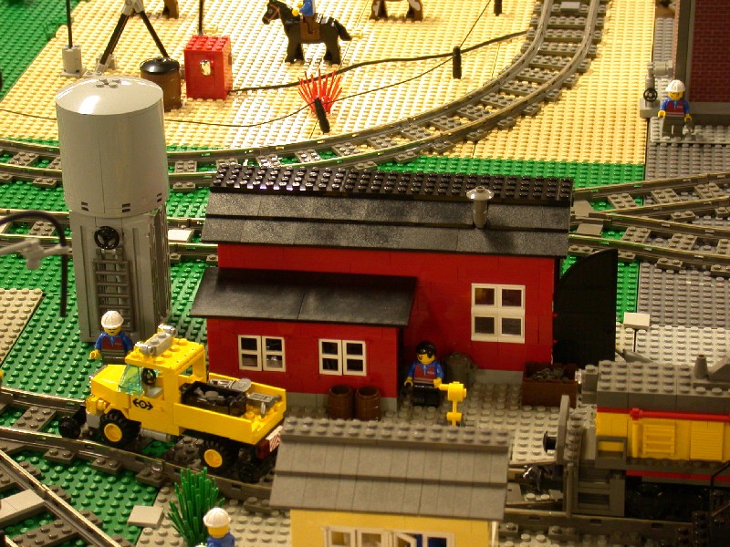 rail_yard_2.jpg