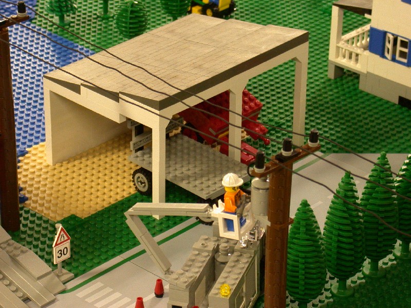 hydro_worker_2.jpg