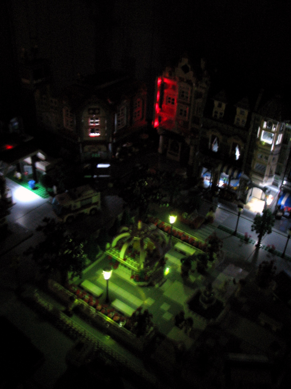 cinema_by_night_s.jpg