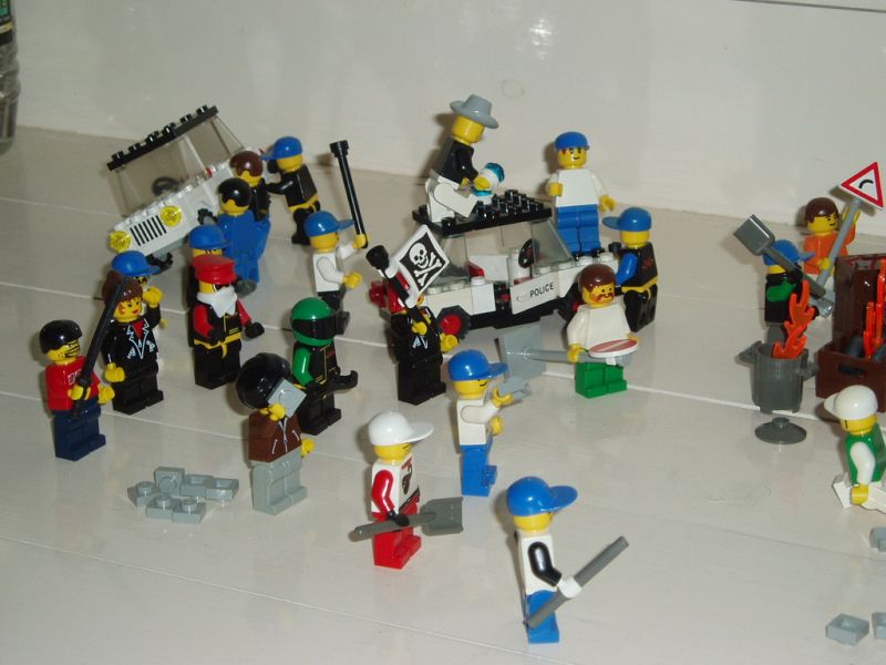 rel004.jpg