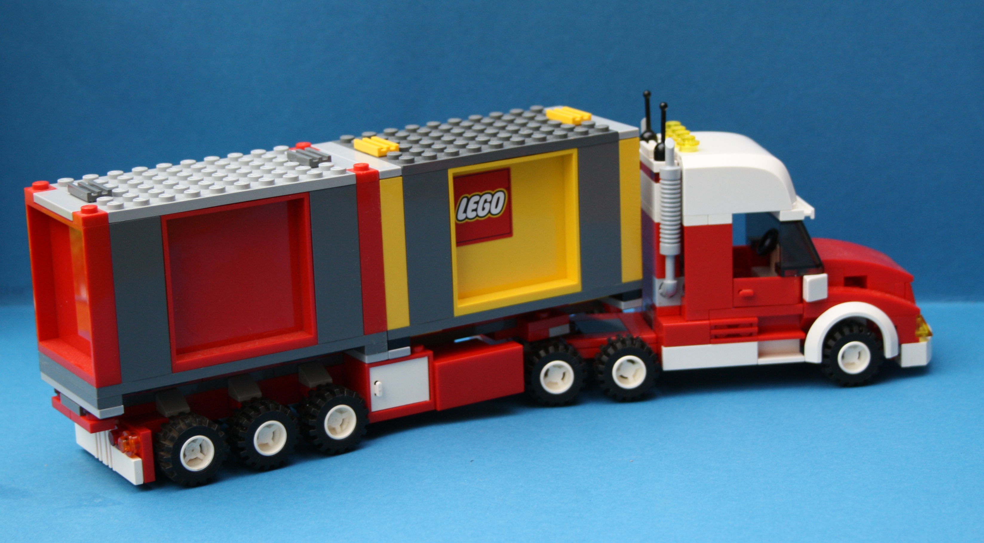 container_trailer-3.jpg