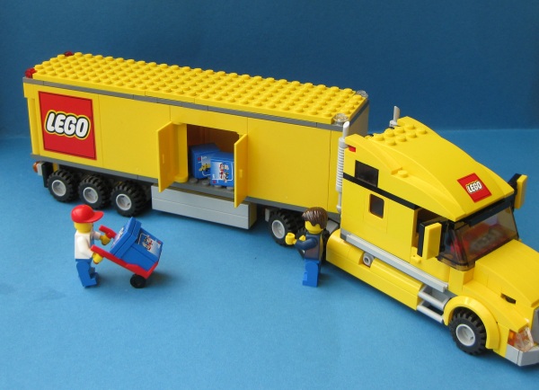 legotrailer-1.jpg