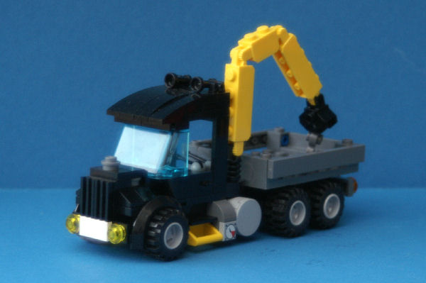 oude_truck_met_kraan_2.jpg