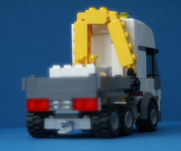 zwaar_transport_trekker_met_kraan_2.jpg