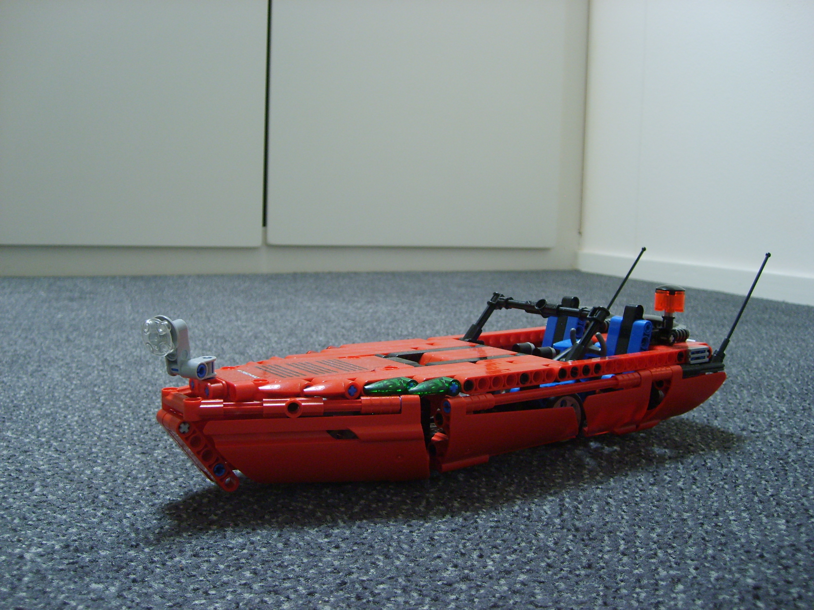 s6000952.jpg