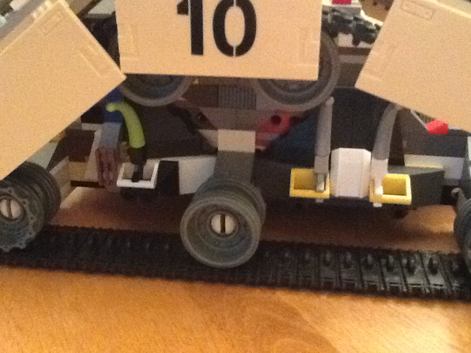 serpentine_tank_010.jpg