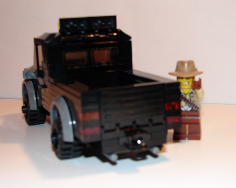 black-pickup-real-05.jpg