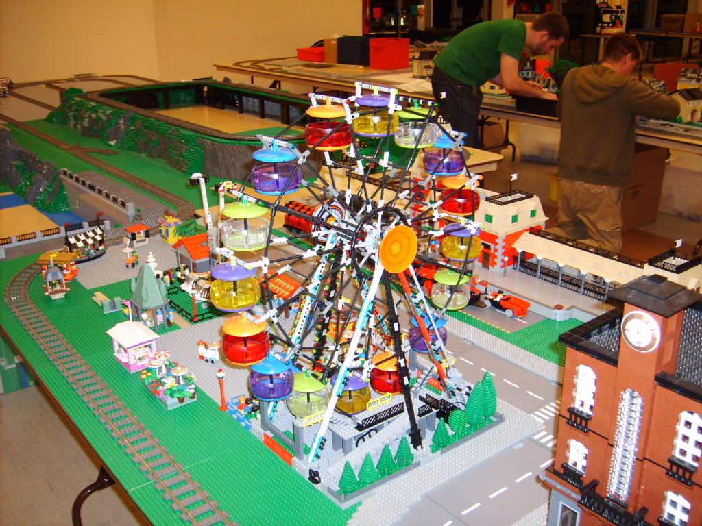 towntrain02.jpg