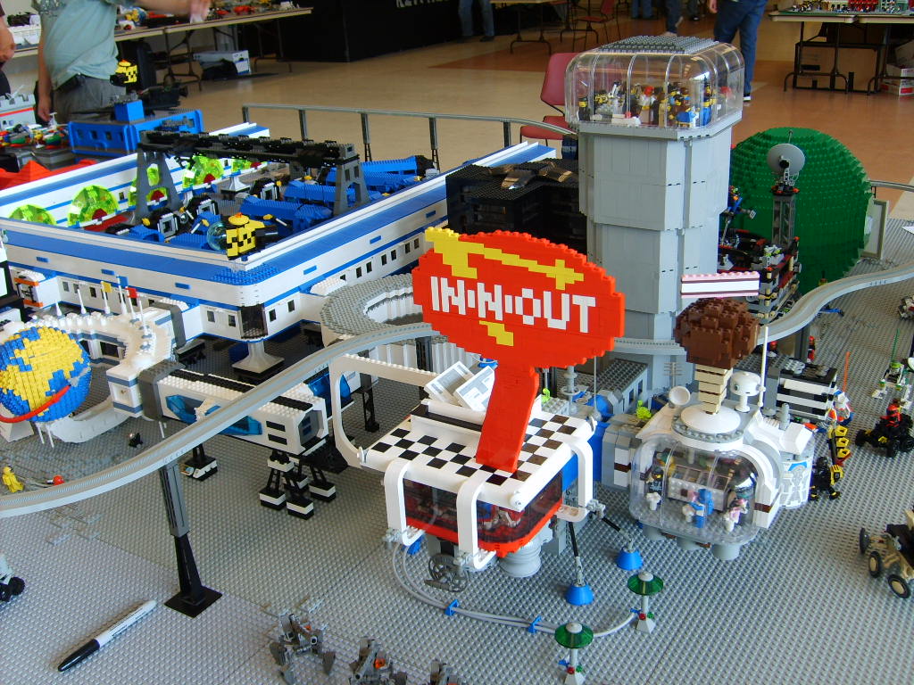 moonbase05.jpg