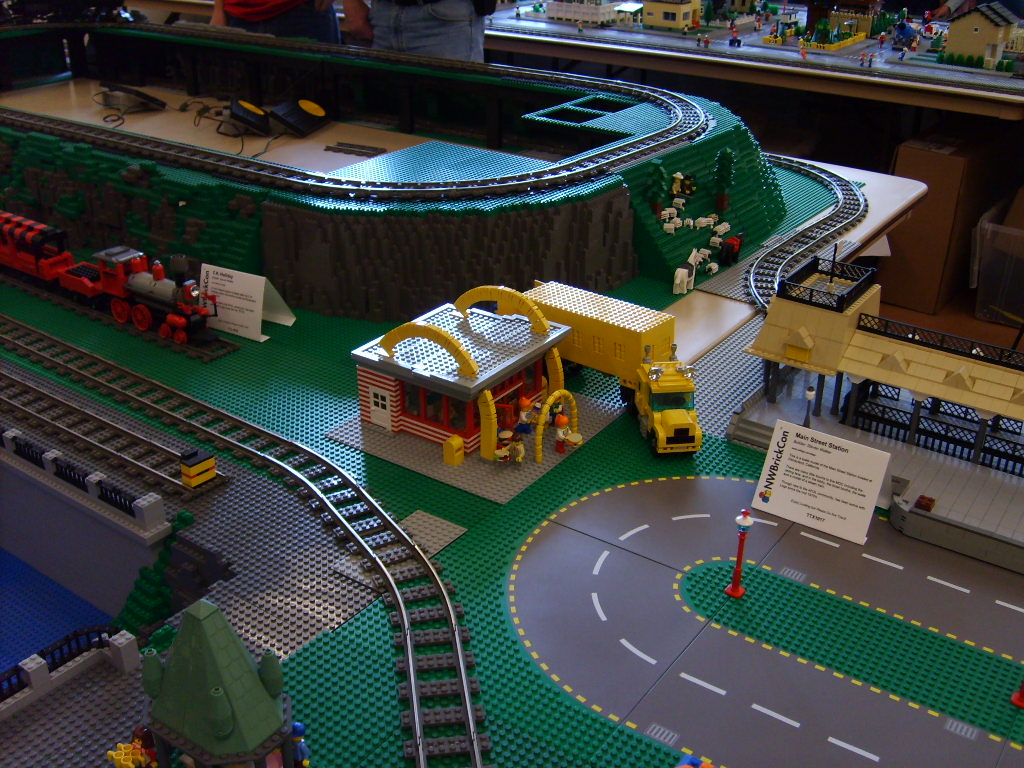 towntrain06.jpg