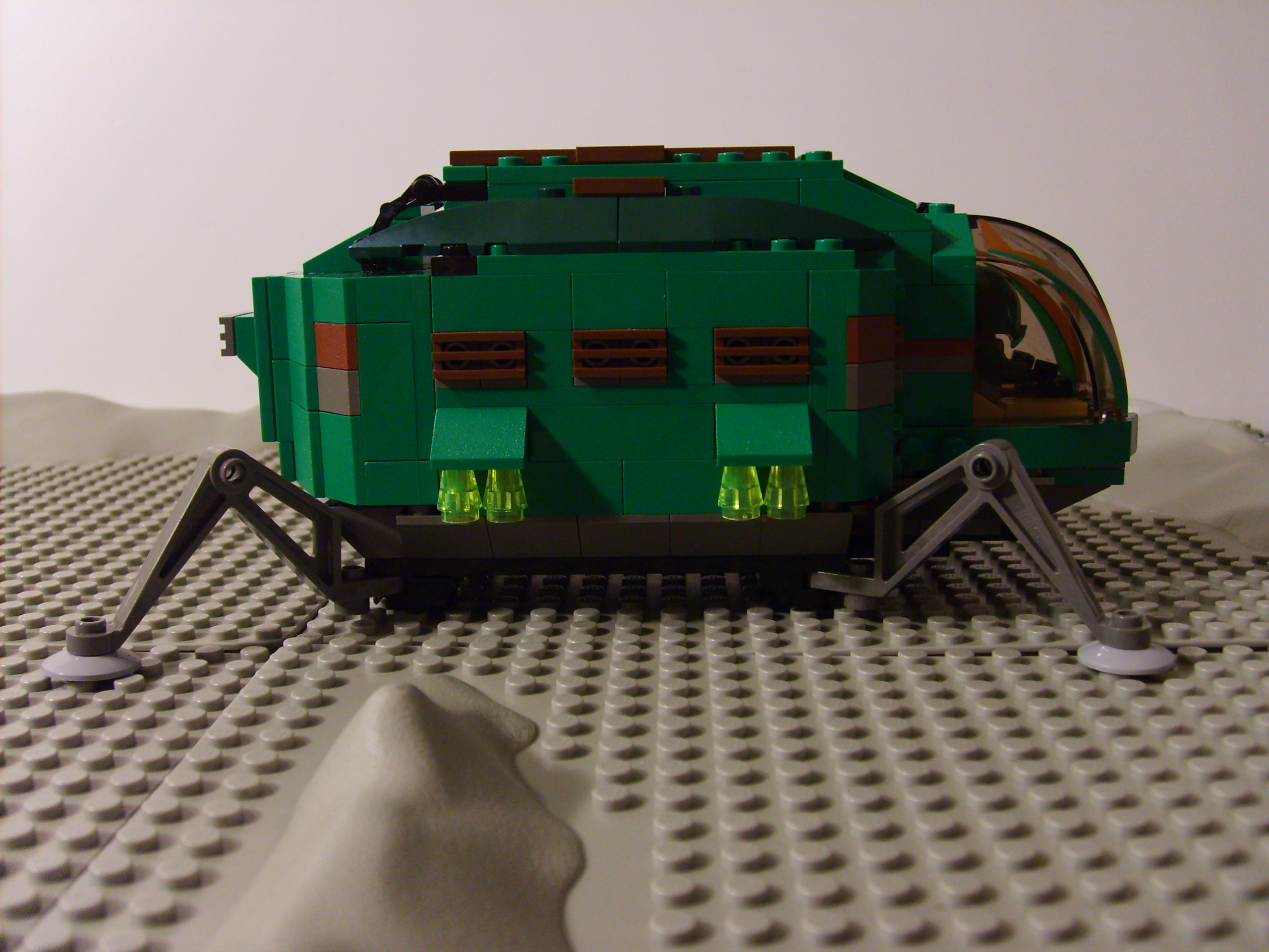 side_right_02.jpg