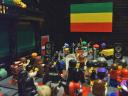 crowd05_ps.jpg