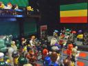 crowd09_ps.jpg