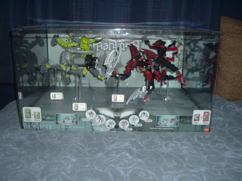 bioniclewalmartcase.jpg