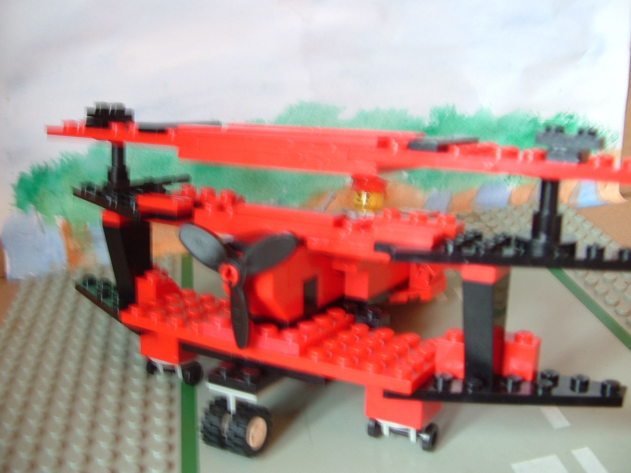 red_baron_triplane_bomber_1.jpg