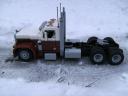 kenworth_w900_sideview.jpg