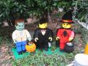 largescaleminifigtrio02closeup.jpg