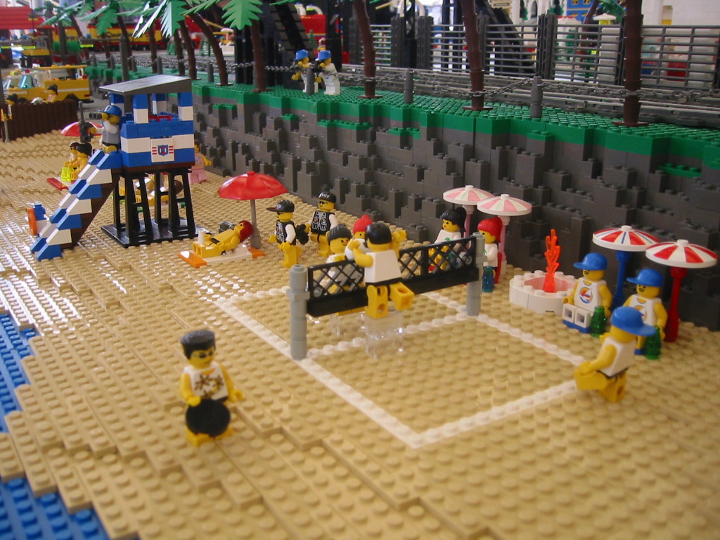 frrd03beach06volleyballgame01.jpg