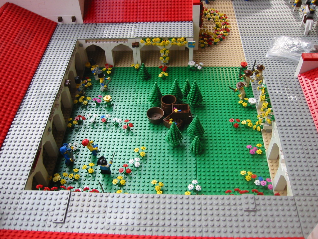 courtyard01.jpg