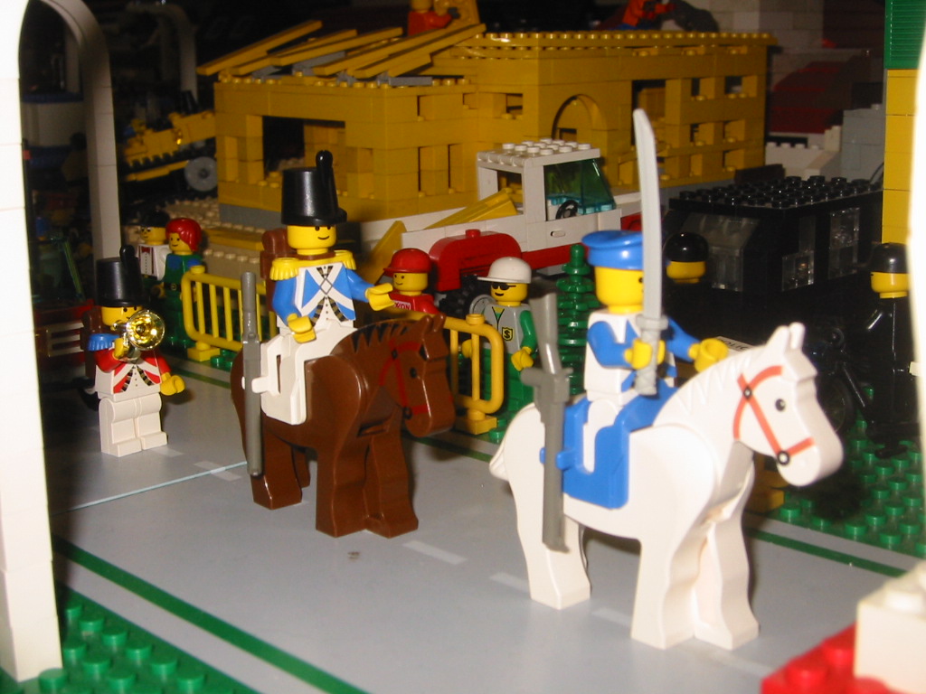 parade-marines1.jpg
