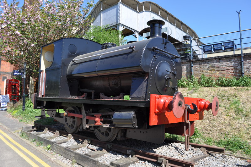 0-4-0_Saddle_Tank_-_No._2039__Jeffrey_by_Ashley_Dace.jpg