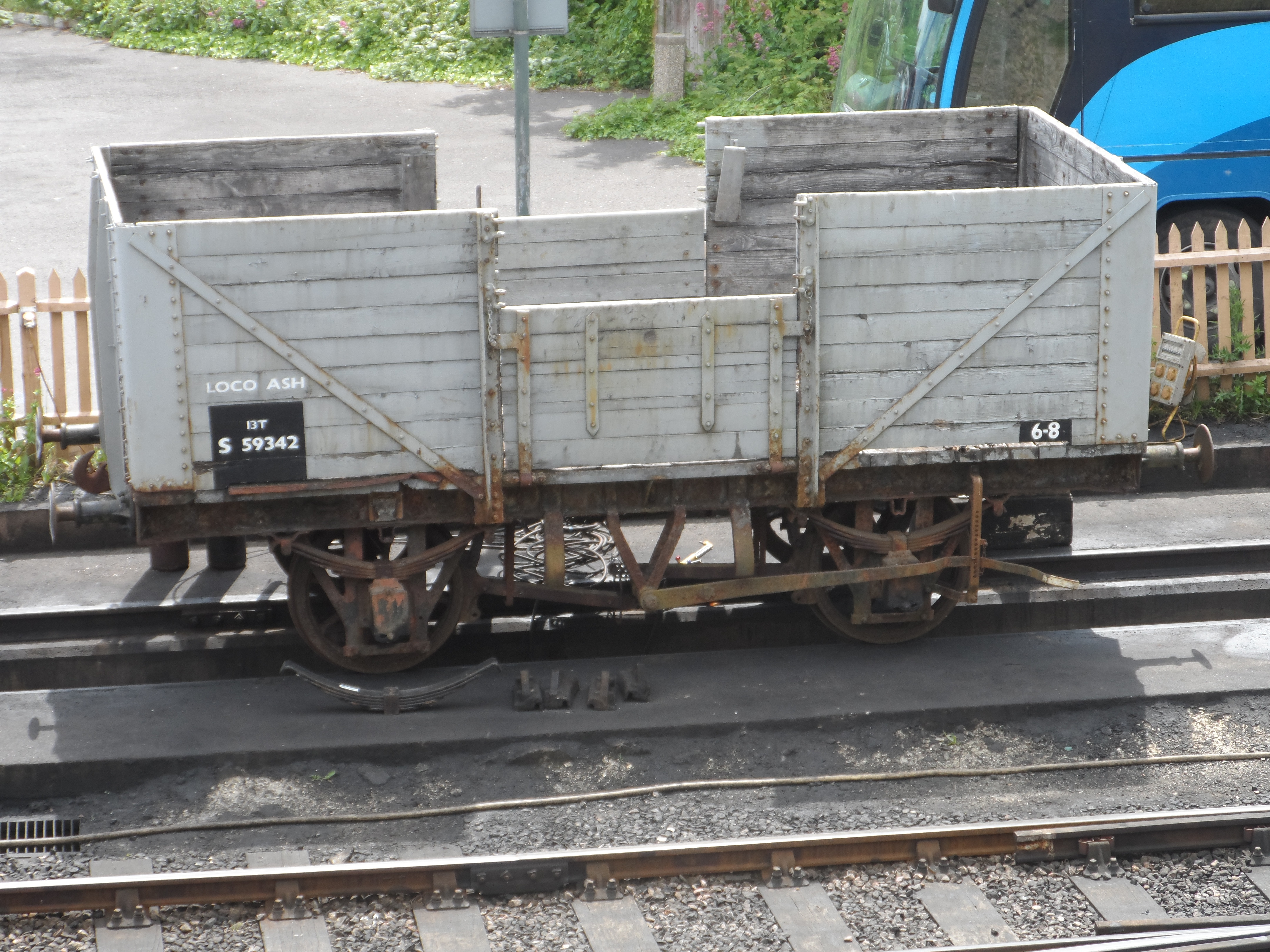 SR_plank_wagon_59342_at_the_Swanage_railway.JPG