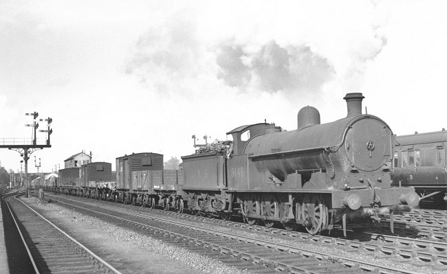 lms9142-nhamptoncastleup-15oct38-lhanson-et-gm0016-g1.jpg