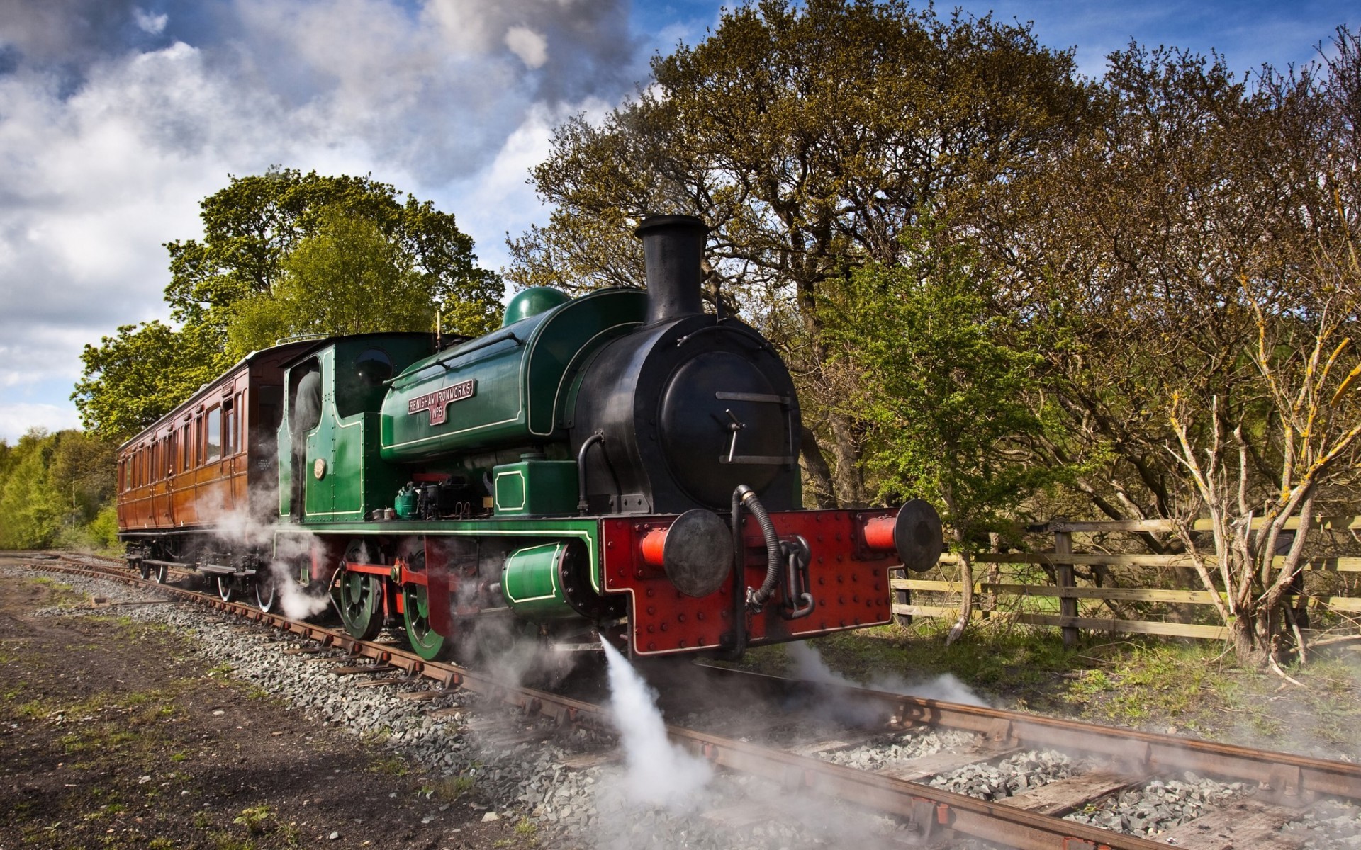 steam-locomotive-photography-hd-wallpaper-1920x1200-3757.jpg
