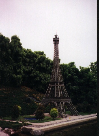 lleiffeltower.jpg