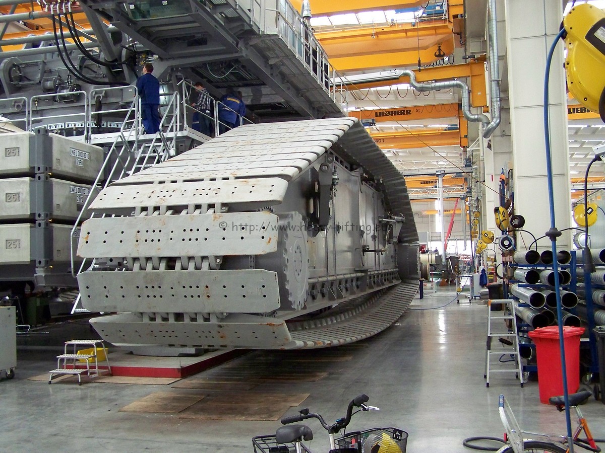 liebherr_lr13000_kette.jpg