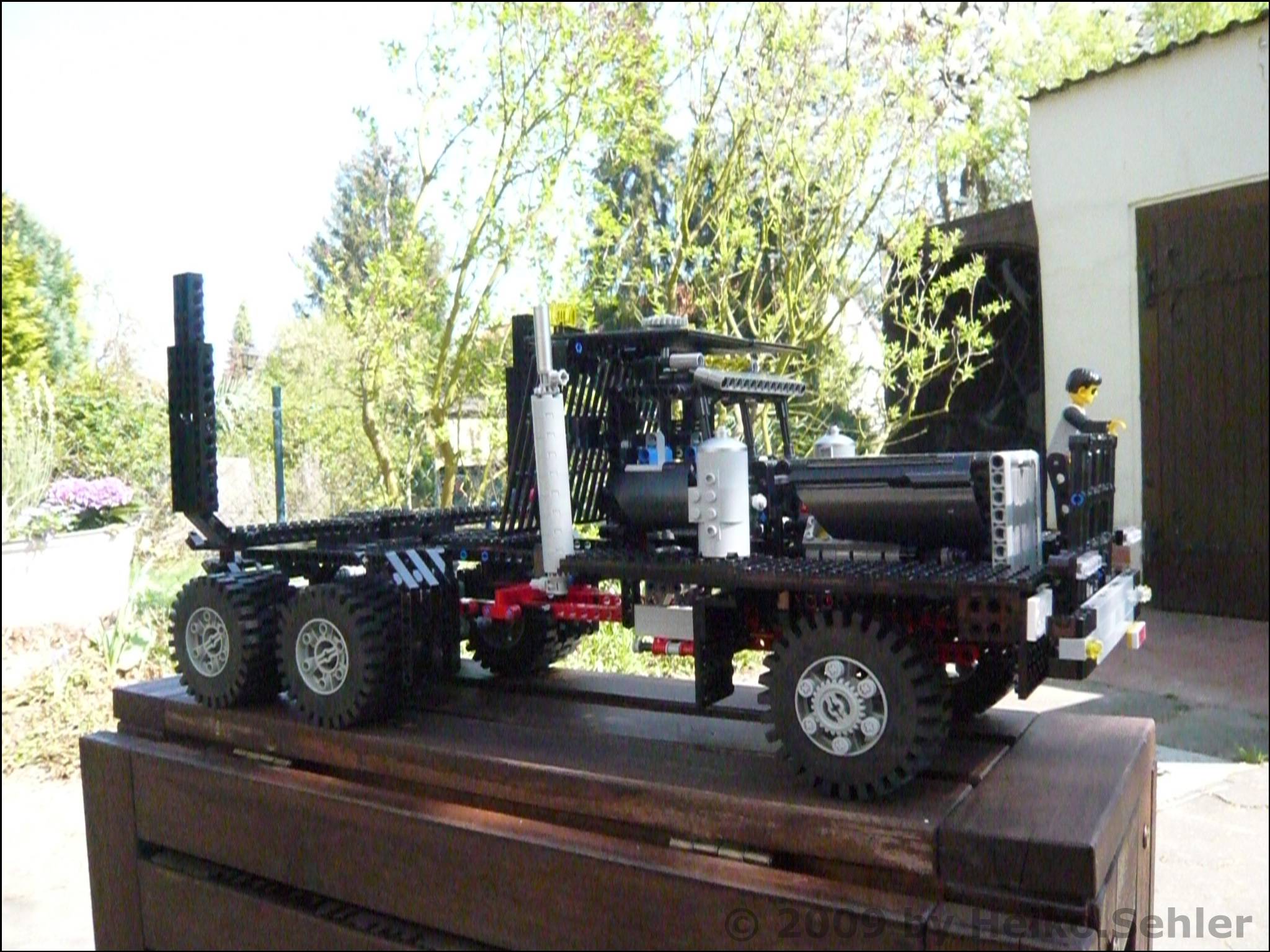 292pazific-logging-truck.jpg