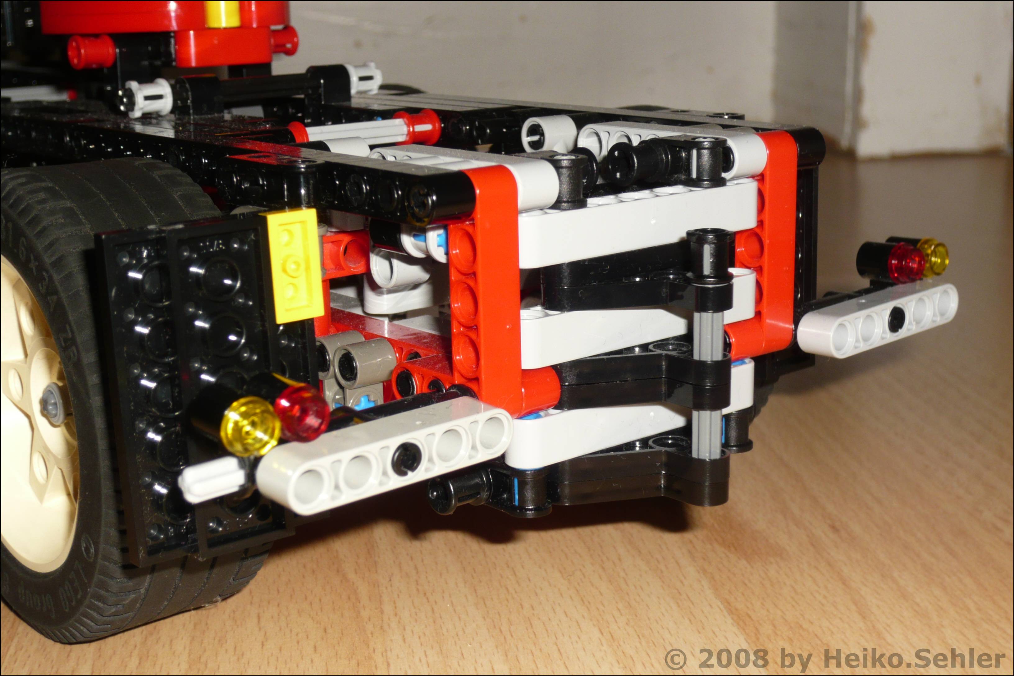 p1020996-8285_mod.jpg